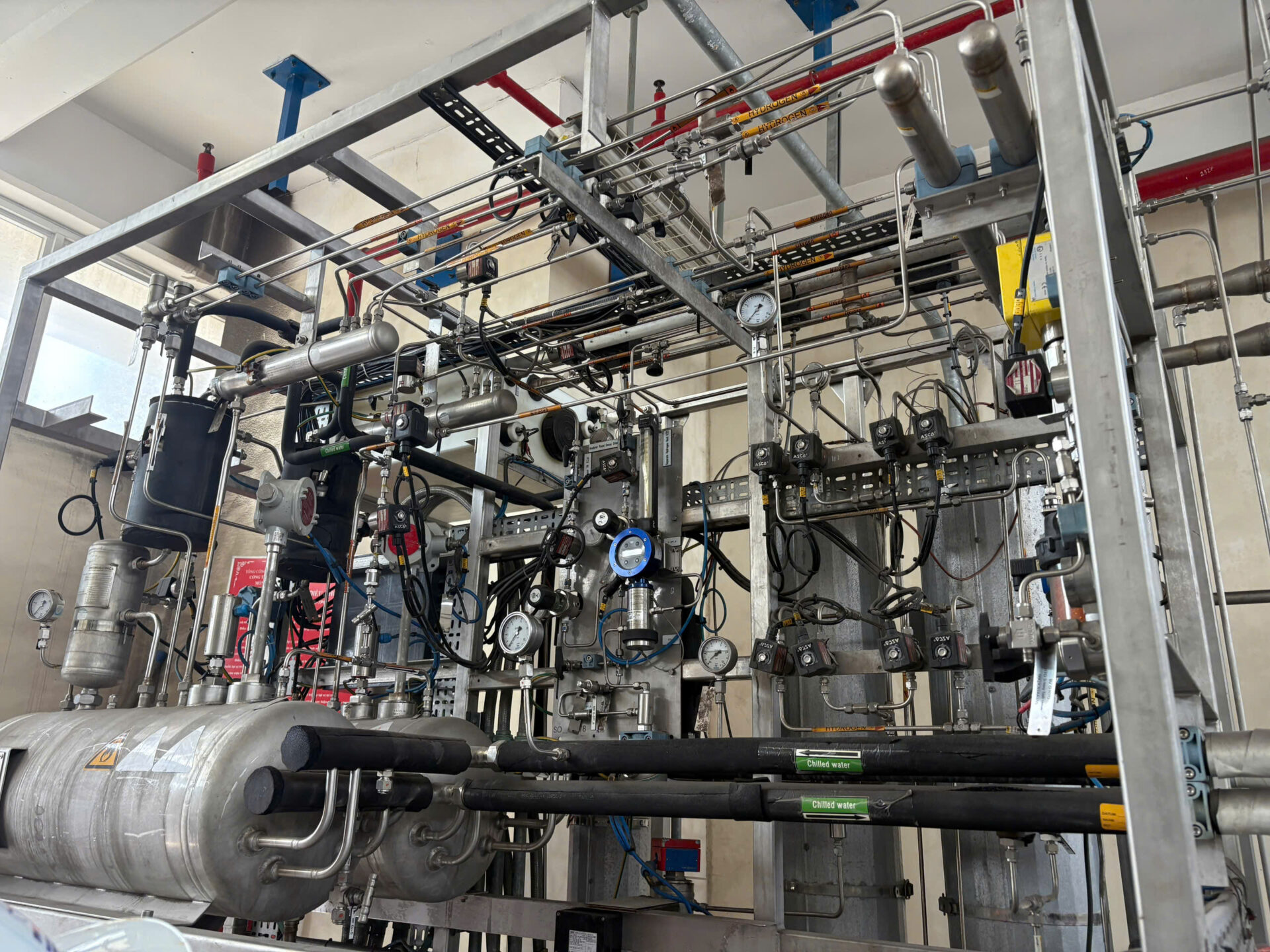 Trang chủ 1 z6740680085703 89bc8afaedb81670cb9839cb344b889c